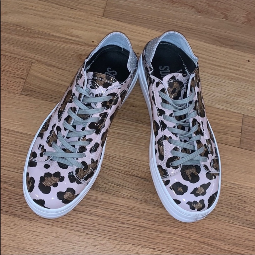 P448 Sneakers